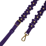 Alça de mão de couro legítimo Rê Pequena By Tascheers com costuras reforçadas e mosquetões com ferragem dourada premium.