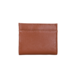 Carteira masculina slim de couro legítimo Inácio By Tascheers com acabamento artesanal, compartimentos para cartões e design compacto.