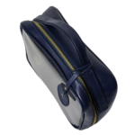 Necessaire organizadora feminina de couro legítimo Luísa Média By Tascheers com fechamento em zíper e acabamento artesanal premium.