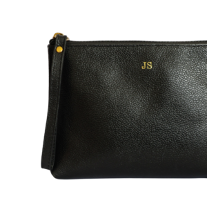 Necessaire organizadora de couro legítimo Maria Média By Tascheers com fechamento em zíper superior e acabamento artesanal premium.
