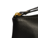 Necessaire organizadora de couro legítimo Maria Média By Tascheers com fechamento em zíper superior e acabamento artesanal premium.