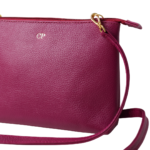 Necessaire organizadora de couro legítimo Maria Média By Tascheers com fechamento em zíper superior e acabamento artesanal premium.